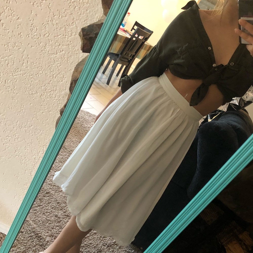 White Midi Skirt 🌸